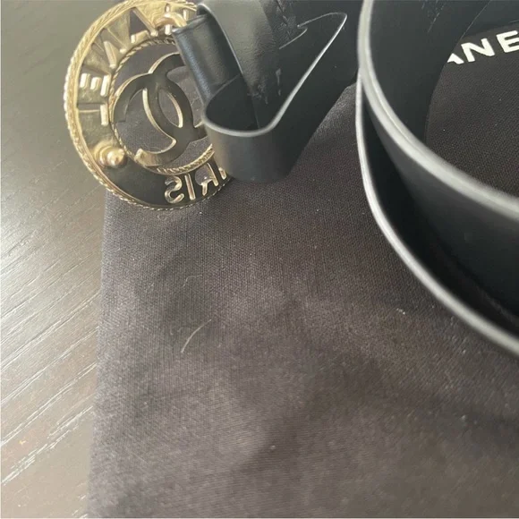 Chanel CC Logo Belt Black Leather Gold Medallion Buckle Size 90/36 Authentic - Picture 8 of 16